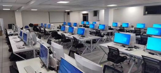 外國語學院國際傳播與跨境運營綜合實訓室竣工 創新語言與計算機軟件融合實踐平臺